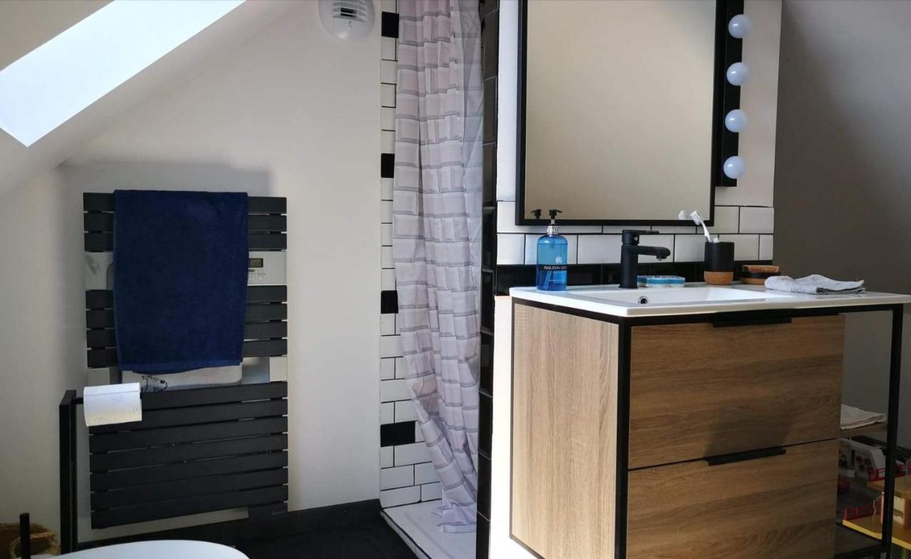Maison Acacias Le Mans Bagian luar foto